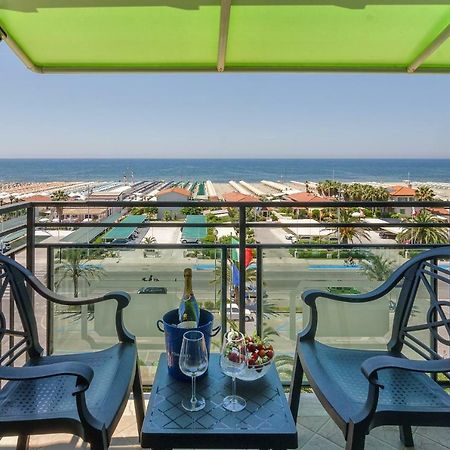 Hotel Siesta Лідо-ді-Камайоре Екстер'єр фото