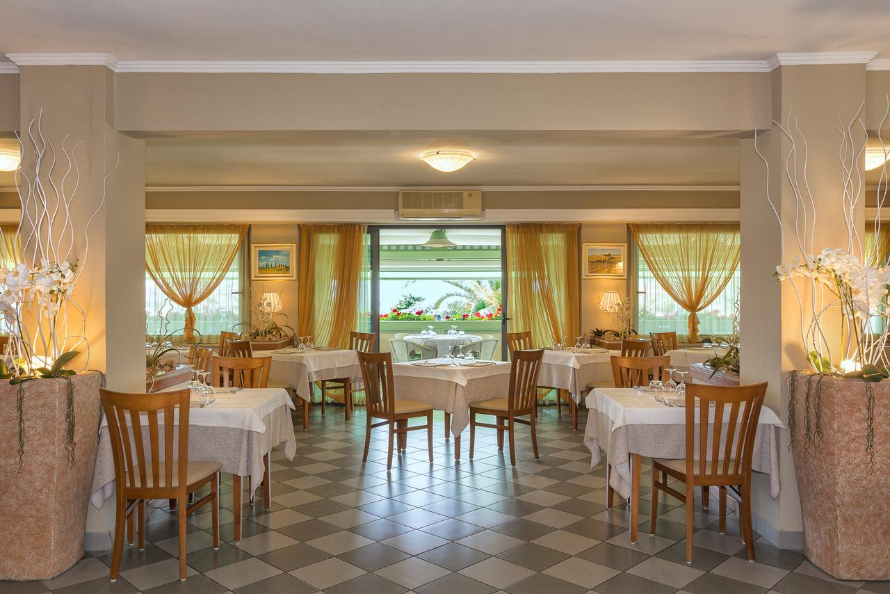 Hotel Siesta Лідо-ді-Камайоре Екстер'єр фото