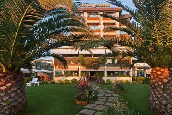 Hotel Siesta Лідо-ді-Камайоре Екстер'єр фото