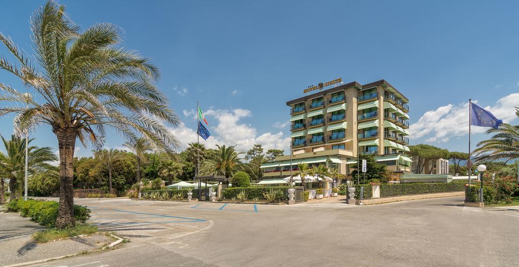 Hotel Siesta Лідо-ді-Камайоре Екстер'єр фото
